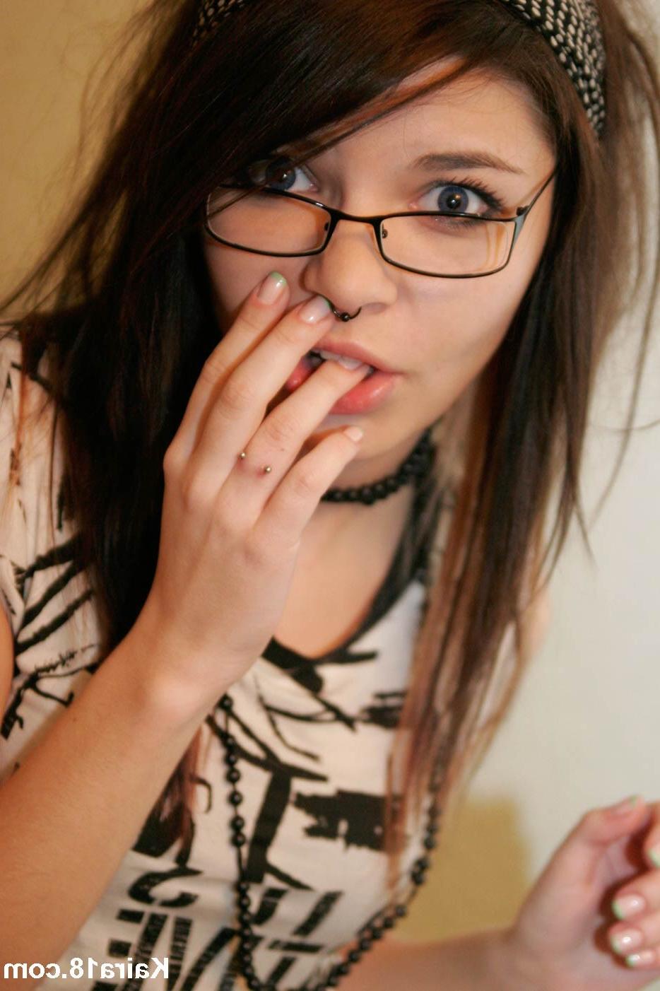 16P Geeky emo teen girl