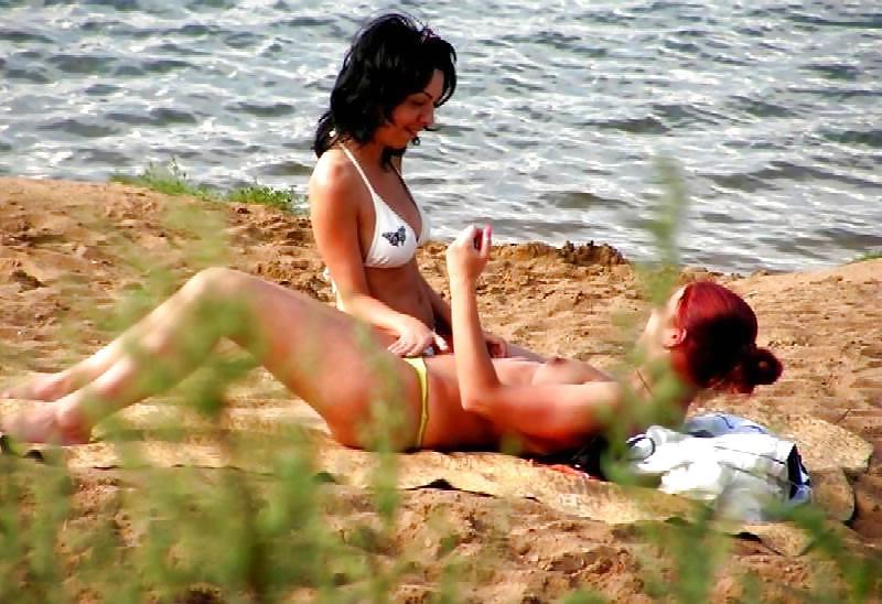 25P Nudist Beach Fun