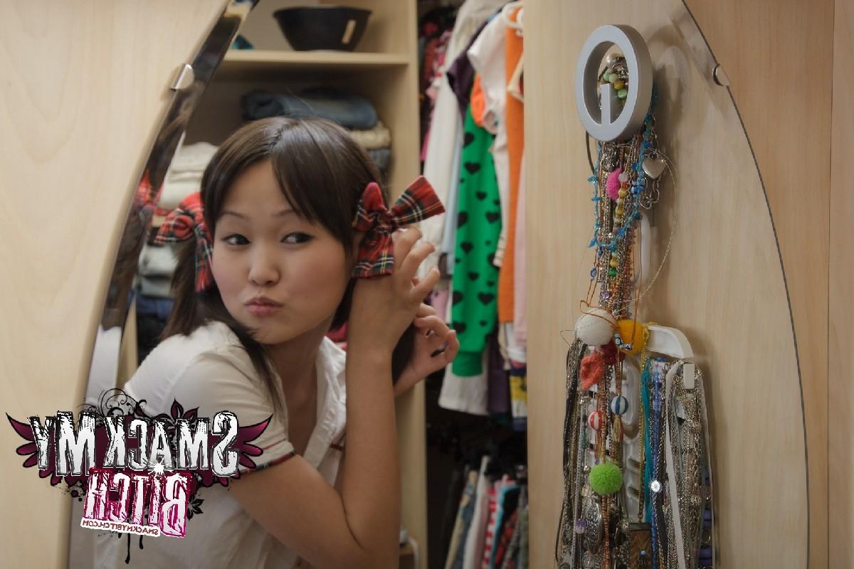 15P Adorable Asian schoolgirl pleases pussy