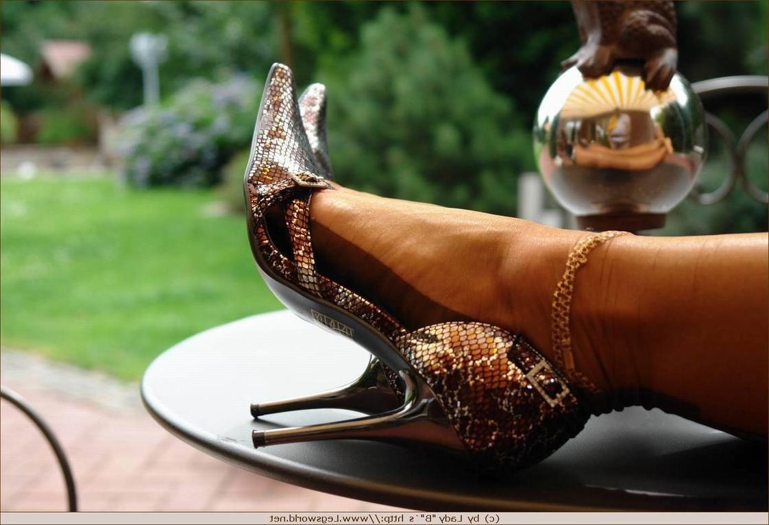 12P Leggy lady Barbara in brown stockings and high heels