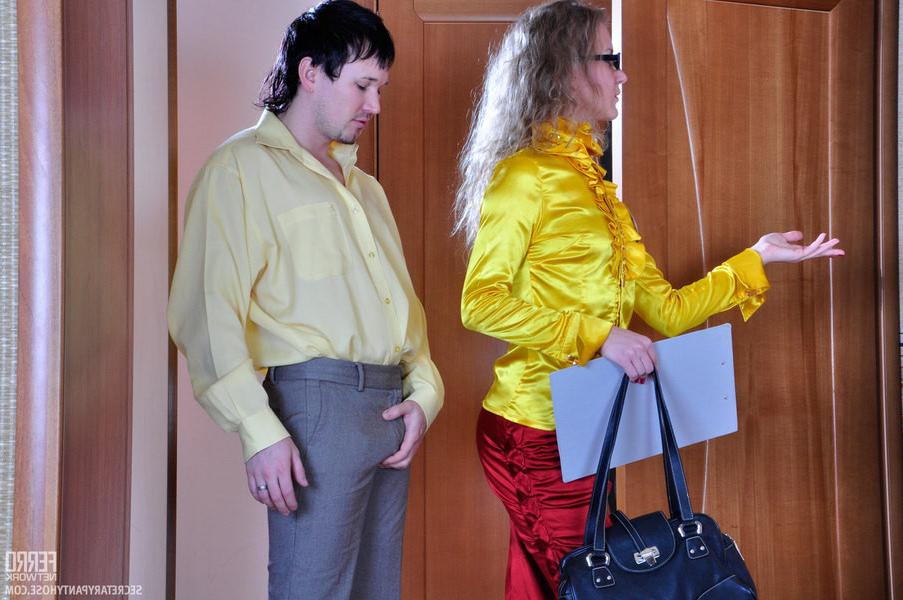 13P Barbara and Rolf office pantyhose accident