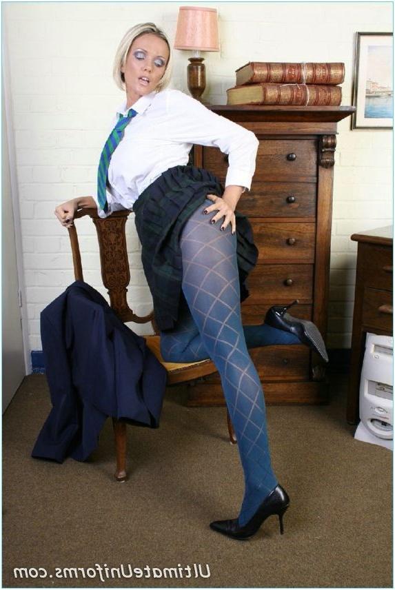 15P Heeled blonde schoolgirl stripping down pantyhose