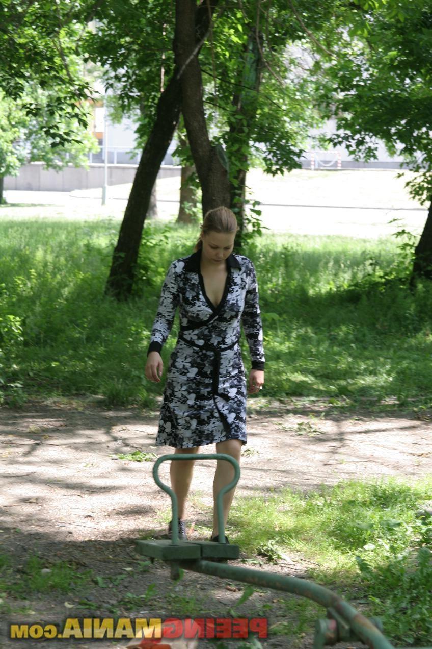 10P The white panties pissed in the park as she wanted to pee too strong