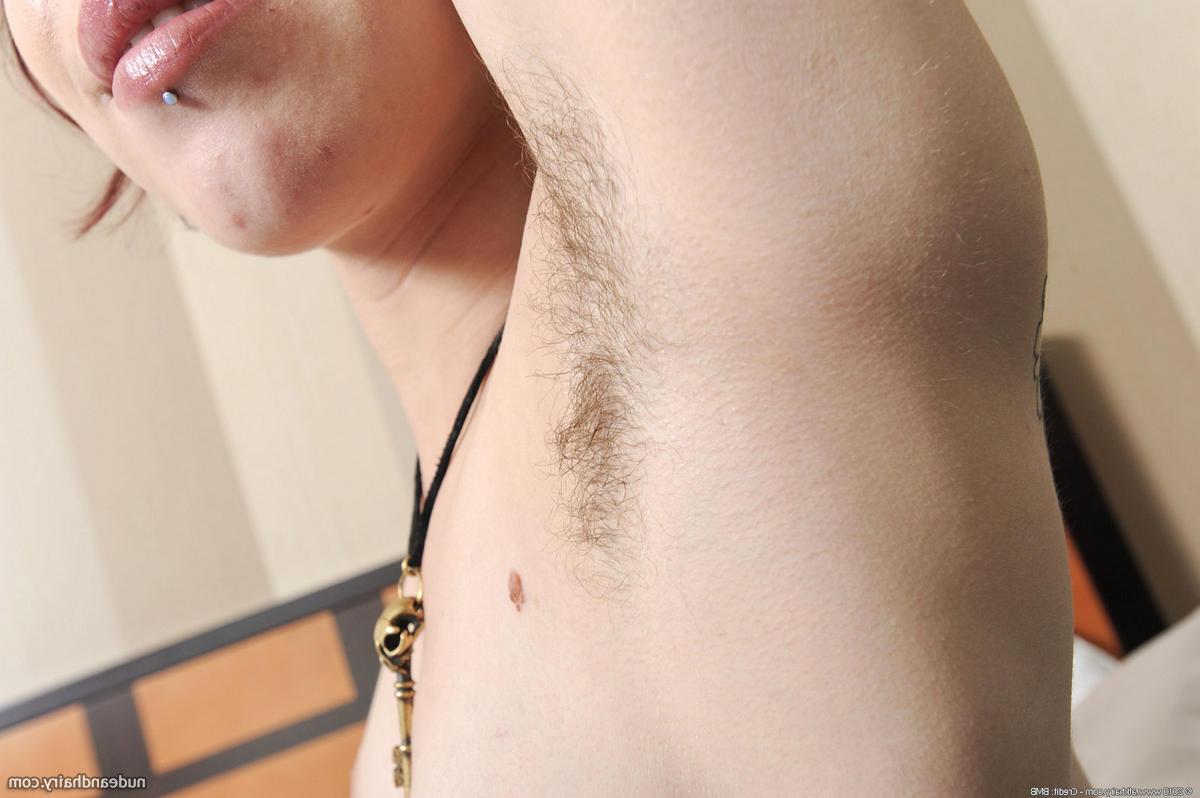15P Hairy natural amateur Rhiannon spreading bush