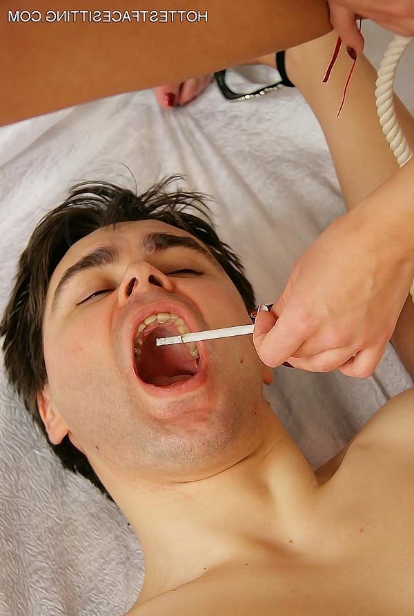 15P Femdom  Worship porn gallery from hottestfacesitting