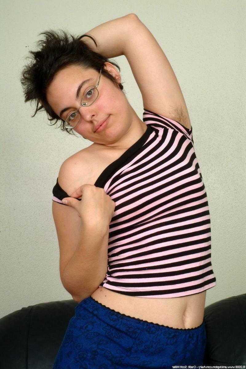 15P Curly and hairy bush amateur slut