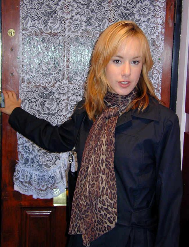 15P Hairy bush amateur redhead posing