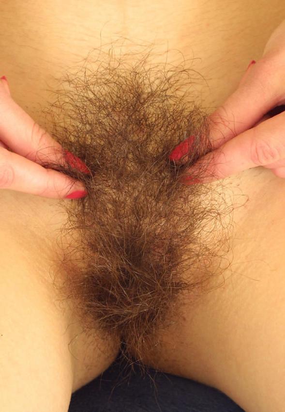 15P Beautiful redhead with hairy pussy
