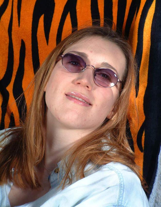 20P Amateur gal sunning her hairy pussy