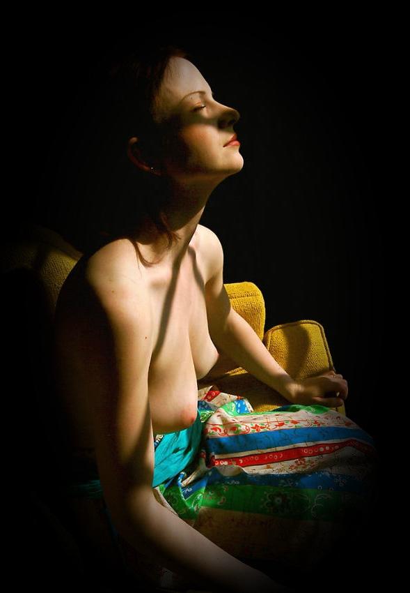 20P Cute lonely gal naked by the window