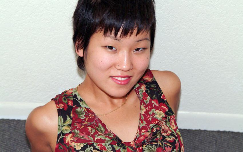 20P Lonely Asian slut shows hairy pussy