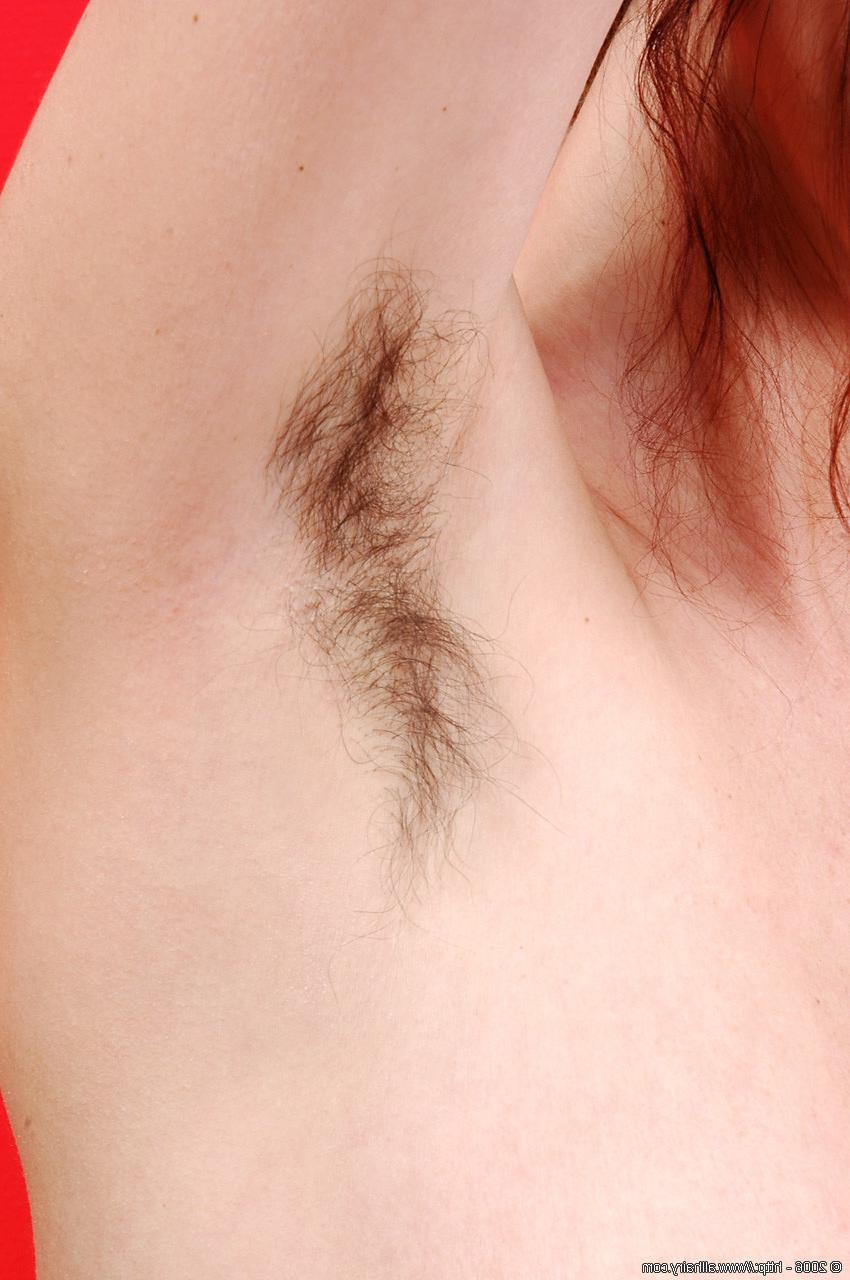 16P hairy armpits pussy galore with wine drinking mature lady 