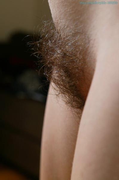 15P Full bush on this amateur Aussie chick
