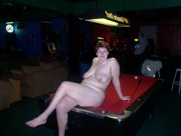 18P Fatty legs and foot on billiard