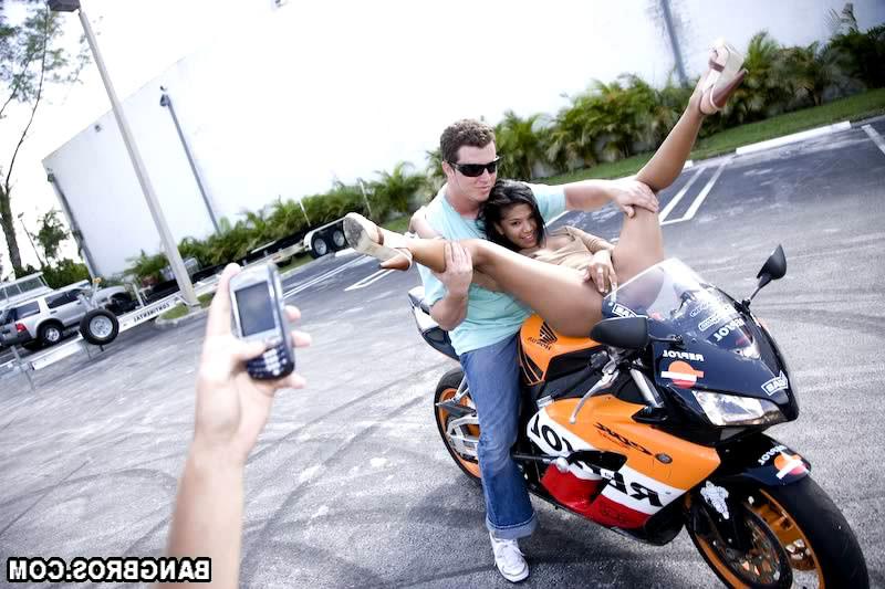16P these dudes where showing off their impressive skills the girls where flashing t