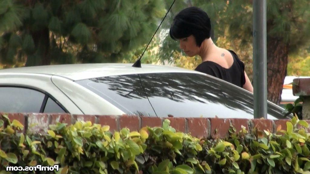 6P Pornstar Shay Fox has a stalker who sharks her