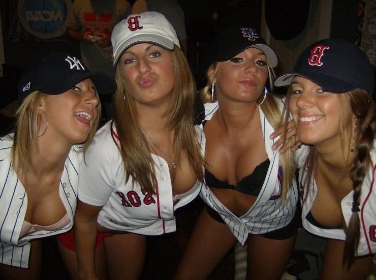 15P Cutie amateur girls showing tits and sweet pussies