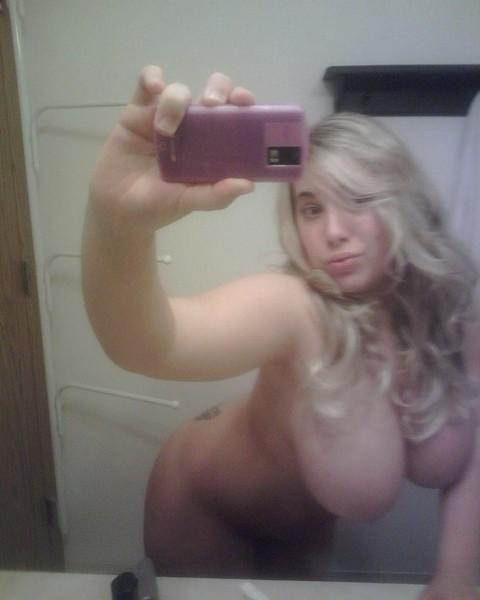 15P Gorgeous horny sweet amateur girls posing on camera naked