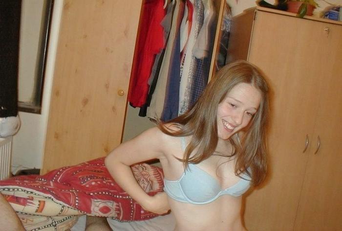 15P Amateur hot teens posing and sucking a dick hard