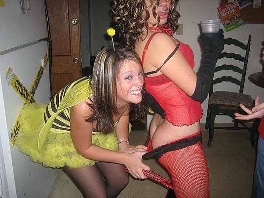 15P Many hottest amateur teens and babes posing on camera