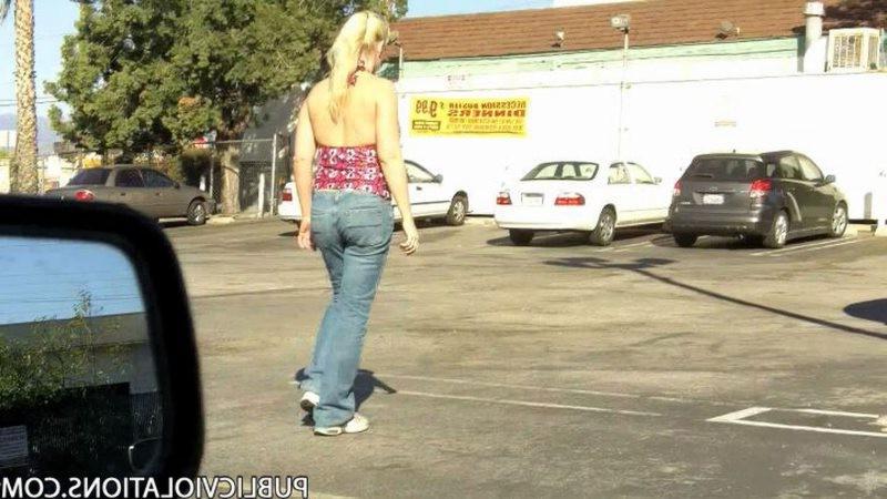 12P Amateur chick fights off a pervert on the street