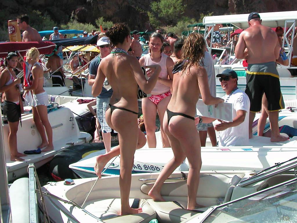 16P Spring break college girls flashing their boobies