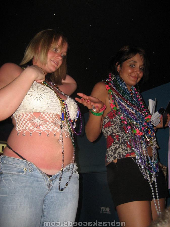 16P Party girls get drunk and flash their boobs