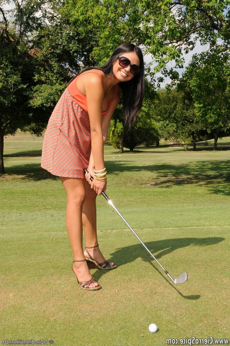 16P Latina teen girl flashing on golf course