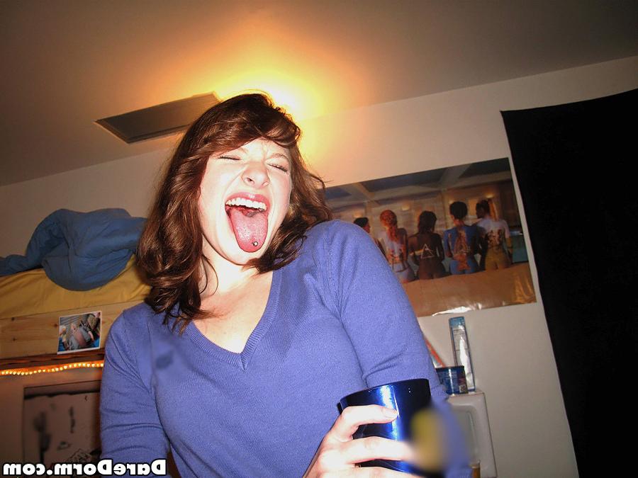 15P Check out these amazing hot college babes finger fuck and eat each other out in 