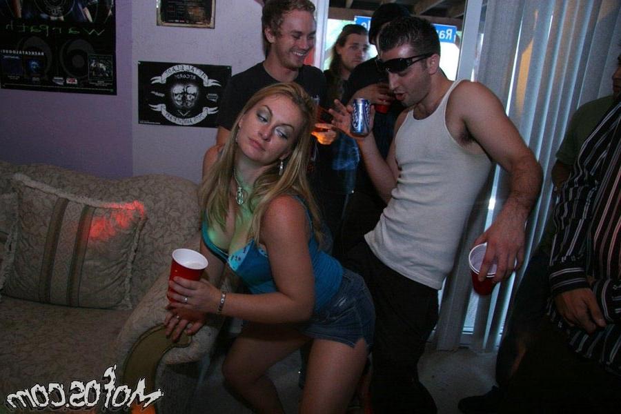 15P Drunk coed babes licking tits and pussies and fucking hard