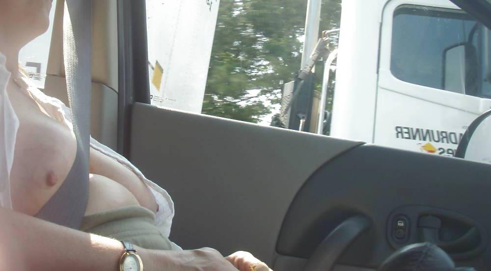 12P Flashing truckers 1