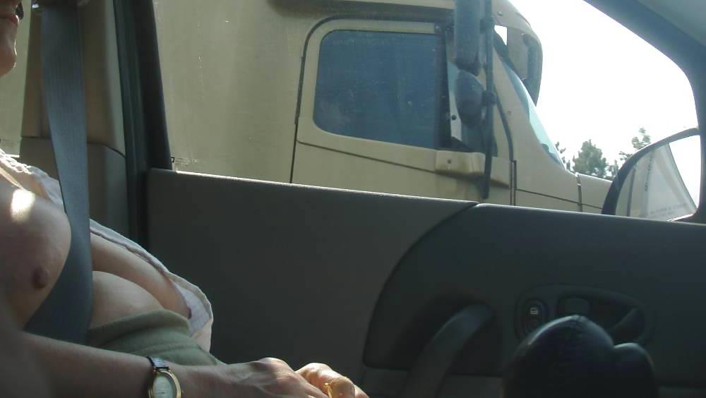 12P Flashing truckers 1