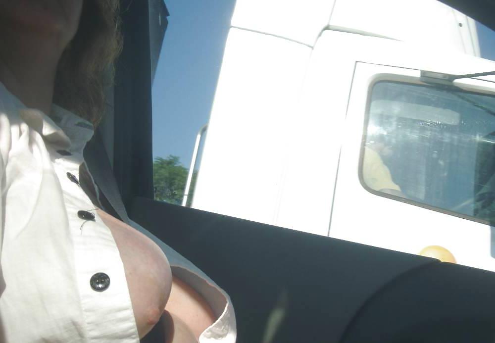 12P Flashing truckers 1