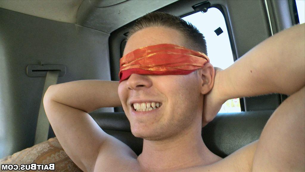 15P Straight guy gets a blowjob trick in the reality van