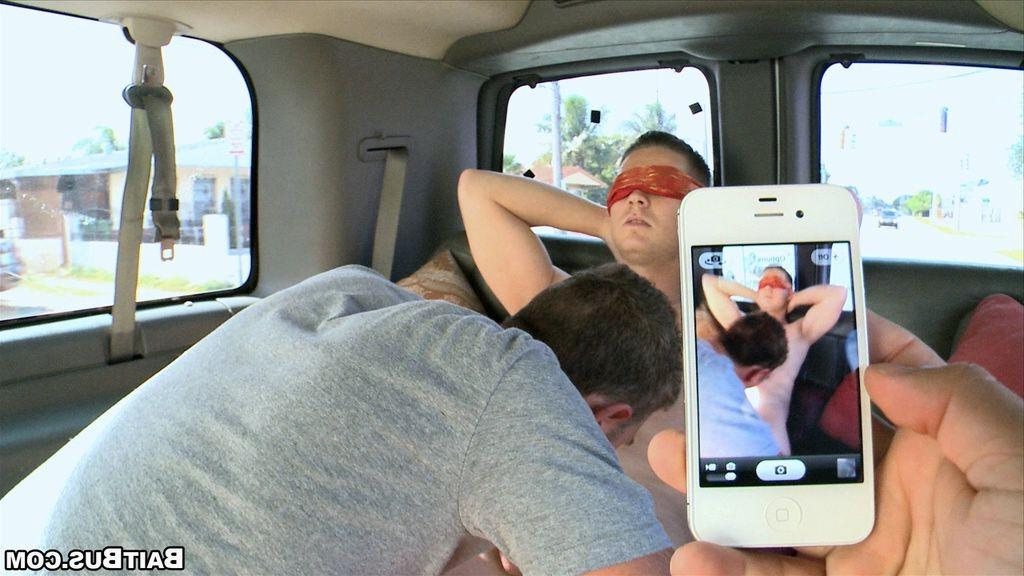 15P Straight guy gets a blowjob trick in the reality van