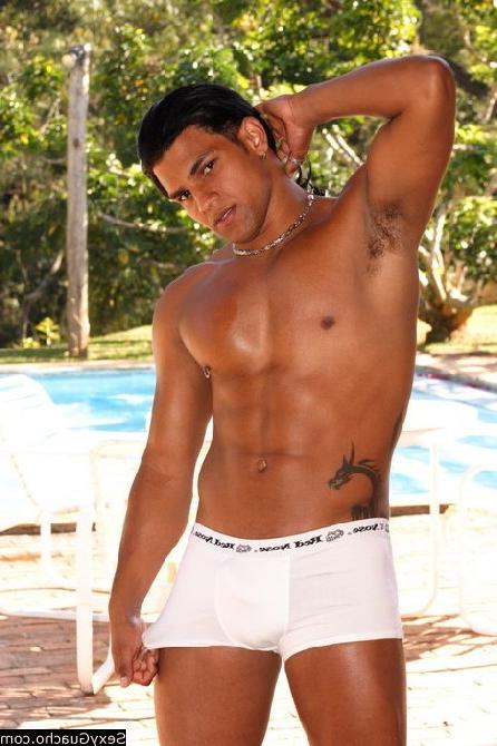 12P Tattooed and tanned Latino dude naked and looking really super fine