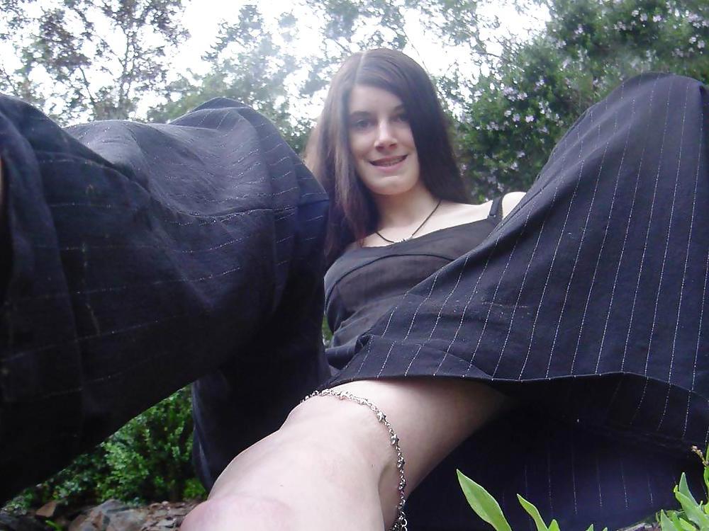 25P HAIRY US TEEN POSING