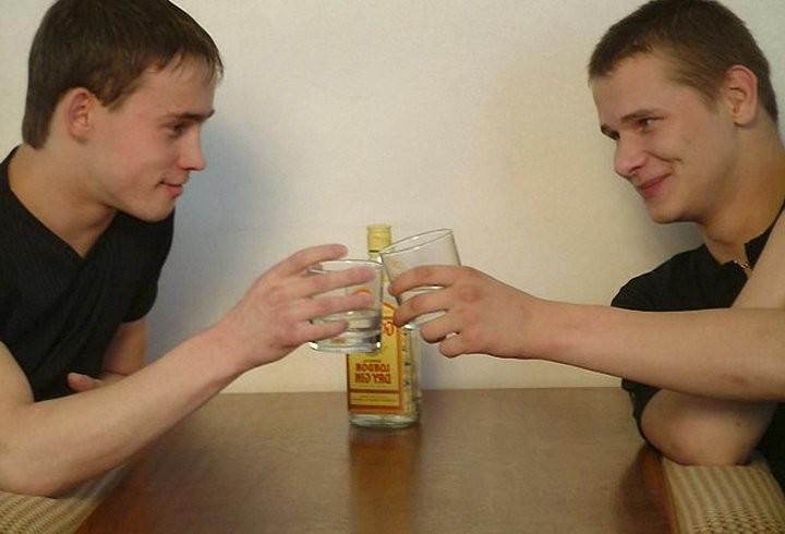 17P College twink seducing his closest buddy into oral