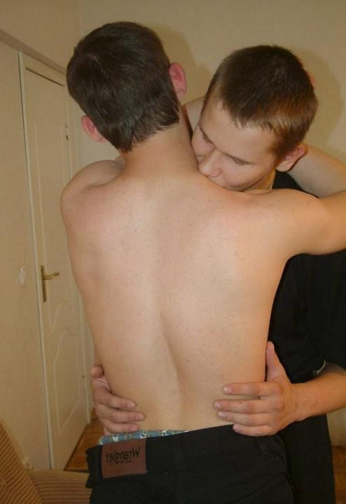 17P College twink seducing his closest buddy into oral