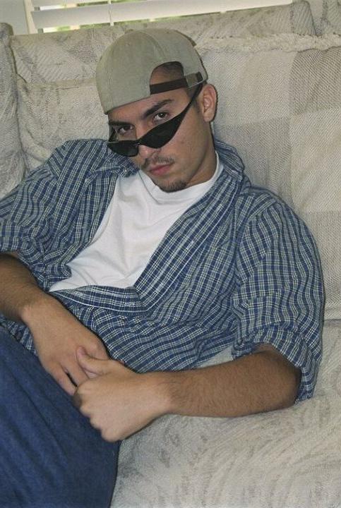 20P Latin dude self sucking, self fingering and cumming on himself