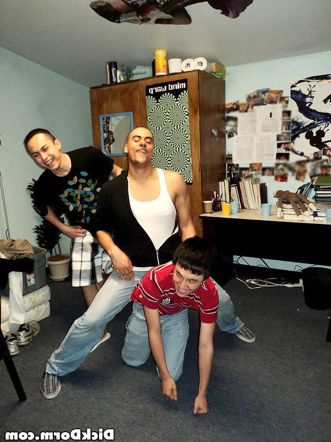 12P Horny hot ass fucking gay college dudes party and fuck in these real user submit