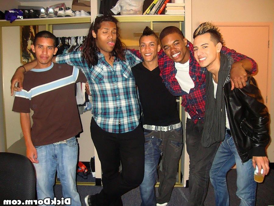 12P Horny hot ass fucking gay college dudes party and fuck in these real user submit