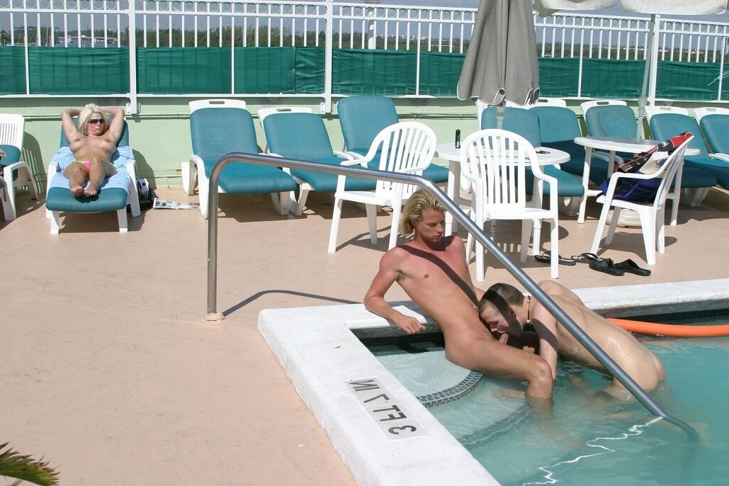 16P Horny gay beach boys exchanging oral amabilities in the pool