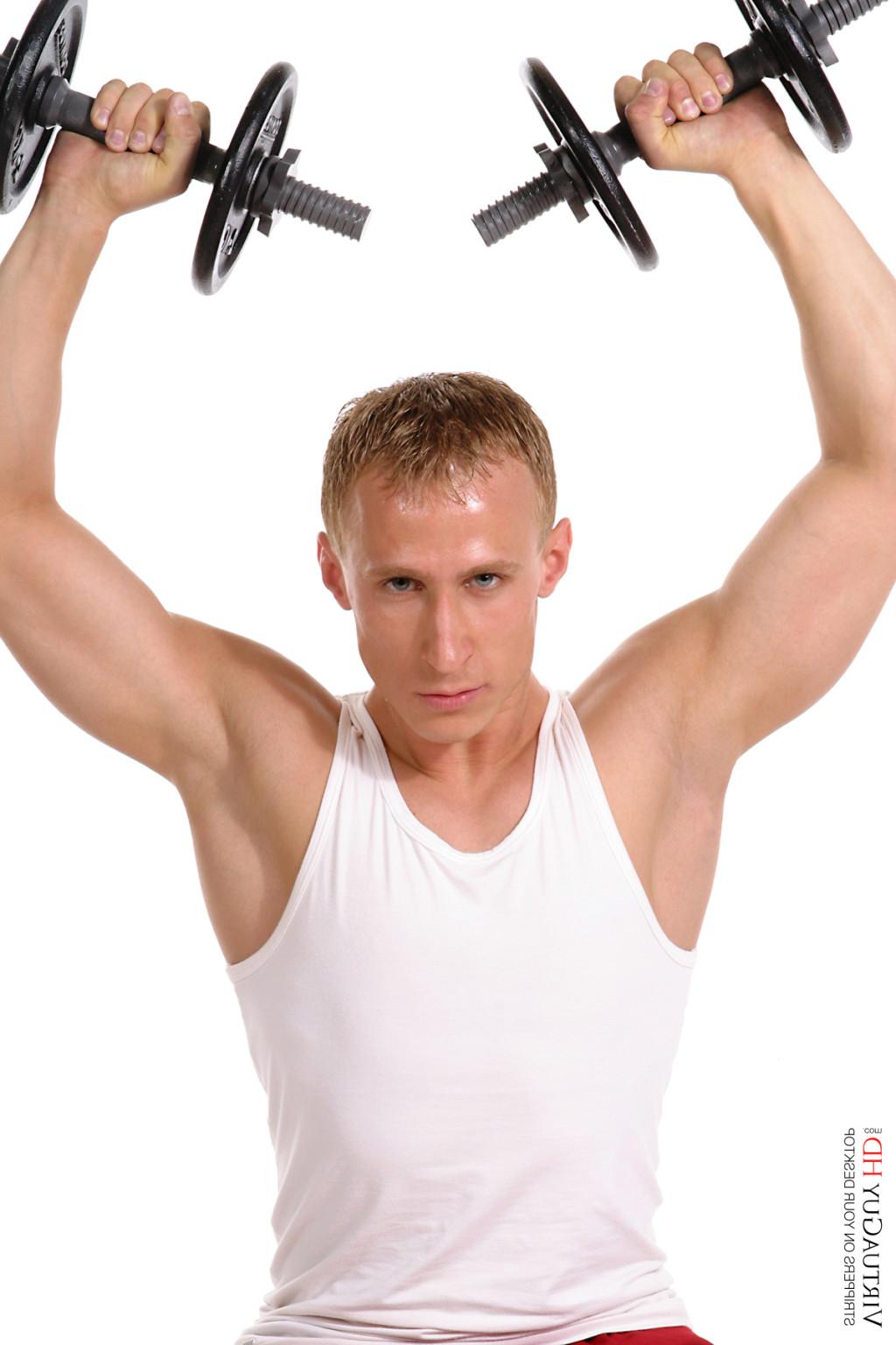 15P Muscular blond guy does a workout absolutely naked