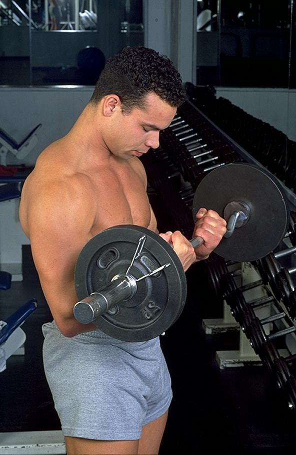 20P Sexy naked latino beefcake