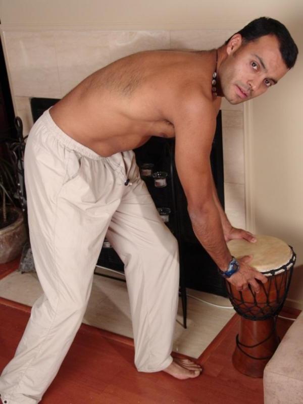 20P Nude latino stud