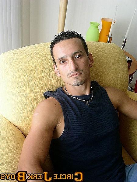 14P Latin stud with a tight ass and rock hard chest