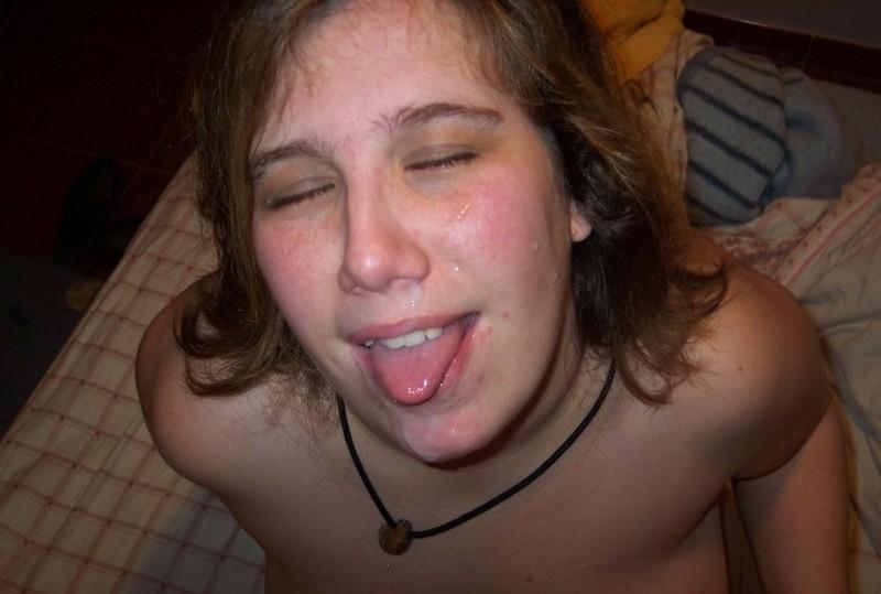 16P Naughty college babes posing nude