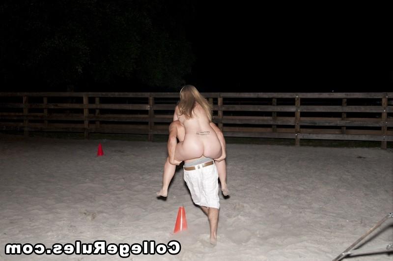 15P College drunk girls is having a girl to girl sex after party