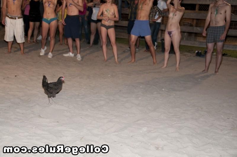 15P Hot college girls
